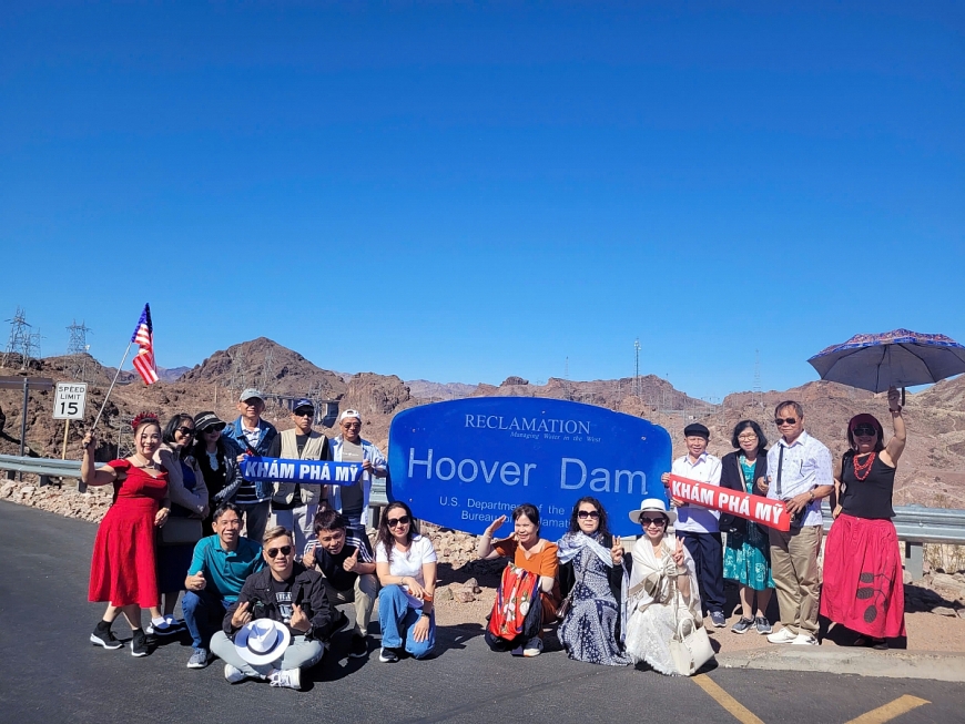 Hành trình Tour khám phá xứ Cờ hoa