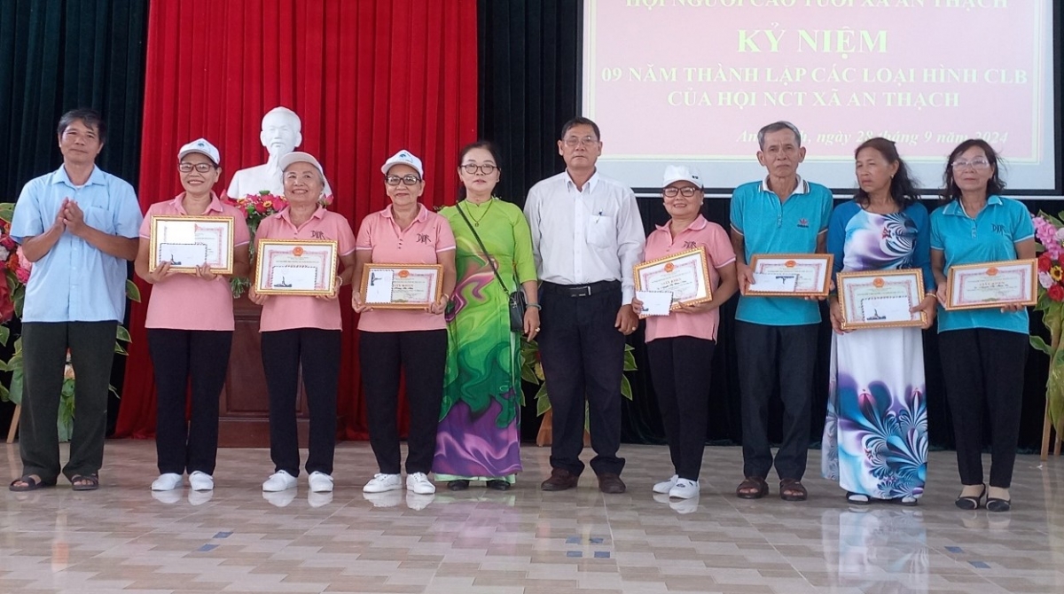 Đẩy mạnh công tác bảo vệ, chăm sóc người cao tuổi