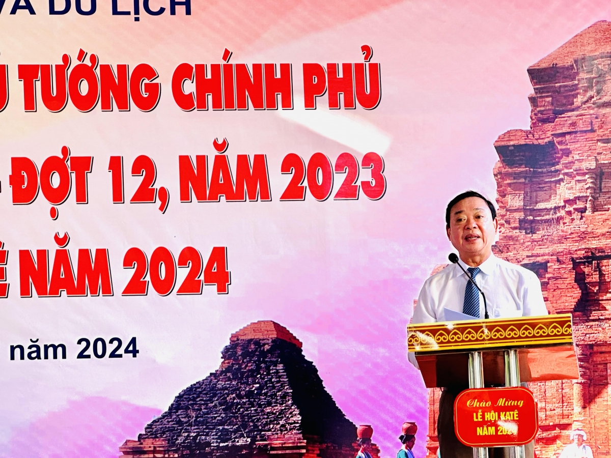 Bình Thuận: Công nhận bảo vật quốc gia đối với Linga vàng  và khai mạc Lễ hội Katê