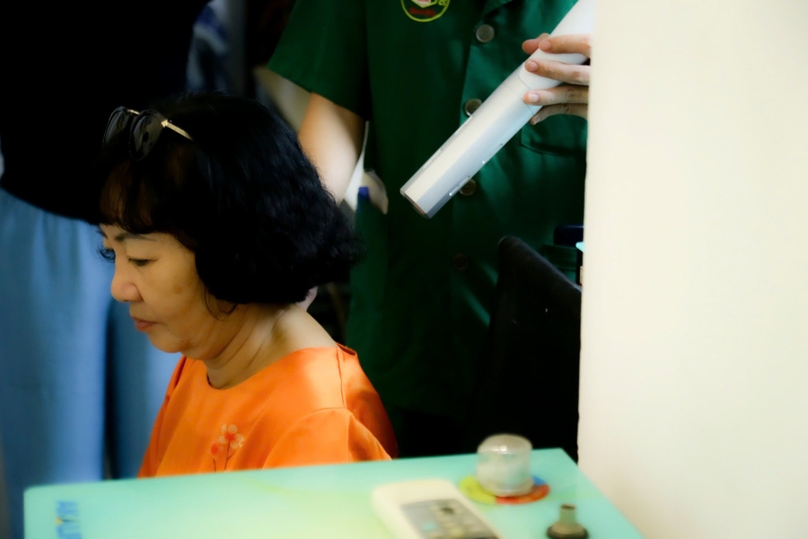 Nhà thuốc Thọ Xuân Đường khám bệnh miễn phí, tặng quà cho 400 NCT