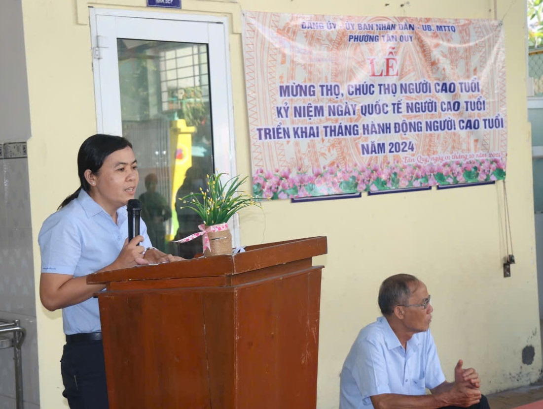 Hội NCT phường Tân Quy tổ chức chúc thọ, mừng thọ NCT