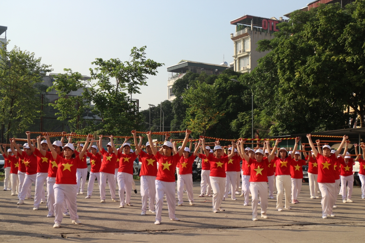 “Chung tay chăm sóc sức khỏe và hạnh phúc của người cao tuổi”