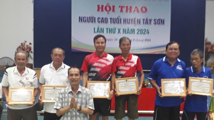 Người cao tuổi phát huy tốt vai trò trong xây dựng hệ thống chính trị cơ sở