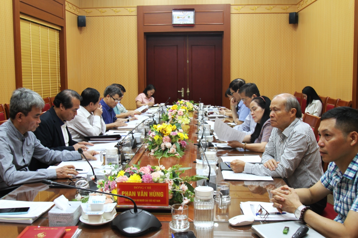 Các đại biểu tham dự Hội thảo