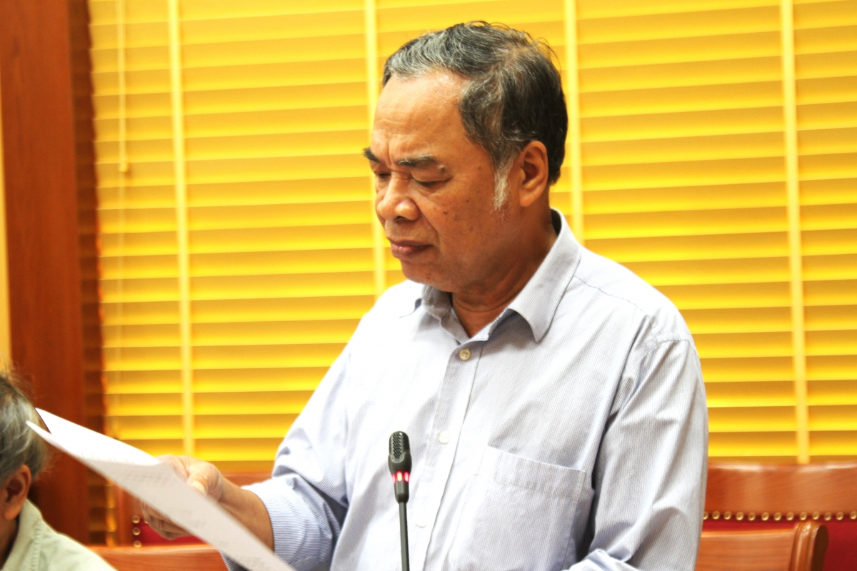 TS Hoàng Hữu Bình, Viện Nghiên cứu NCT Việt Nam thảo luận