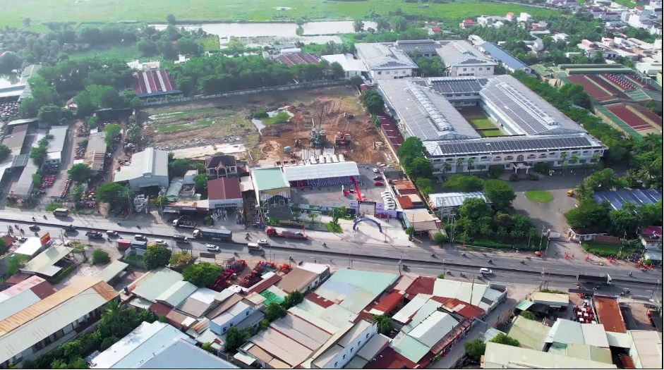 Dự án Destino Centro đang thi công, khi hoàn thành sẽ góp phần đưa đô thị cửa ngõ phía Tây TP Hồ Chí Minh phát triển.