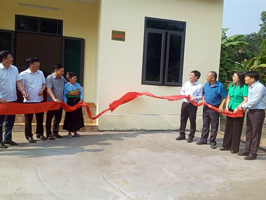 Những ngôi nhà mang niềm vui đến hộ nghèo