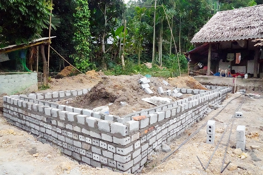 Những ngôi nhà mang niềm vui đến hộ nghèo