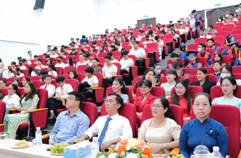 Trường Cao đẳng Kiến trúc – Xây dựng TP Hồ Chí Minh: khai giảng năm học mới