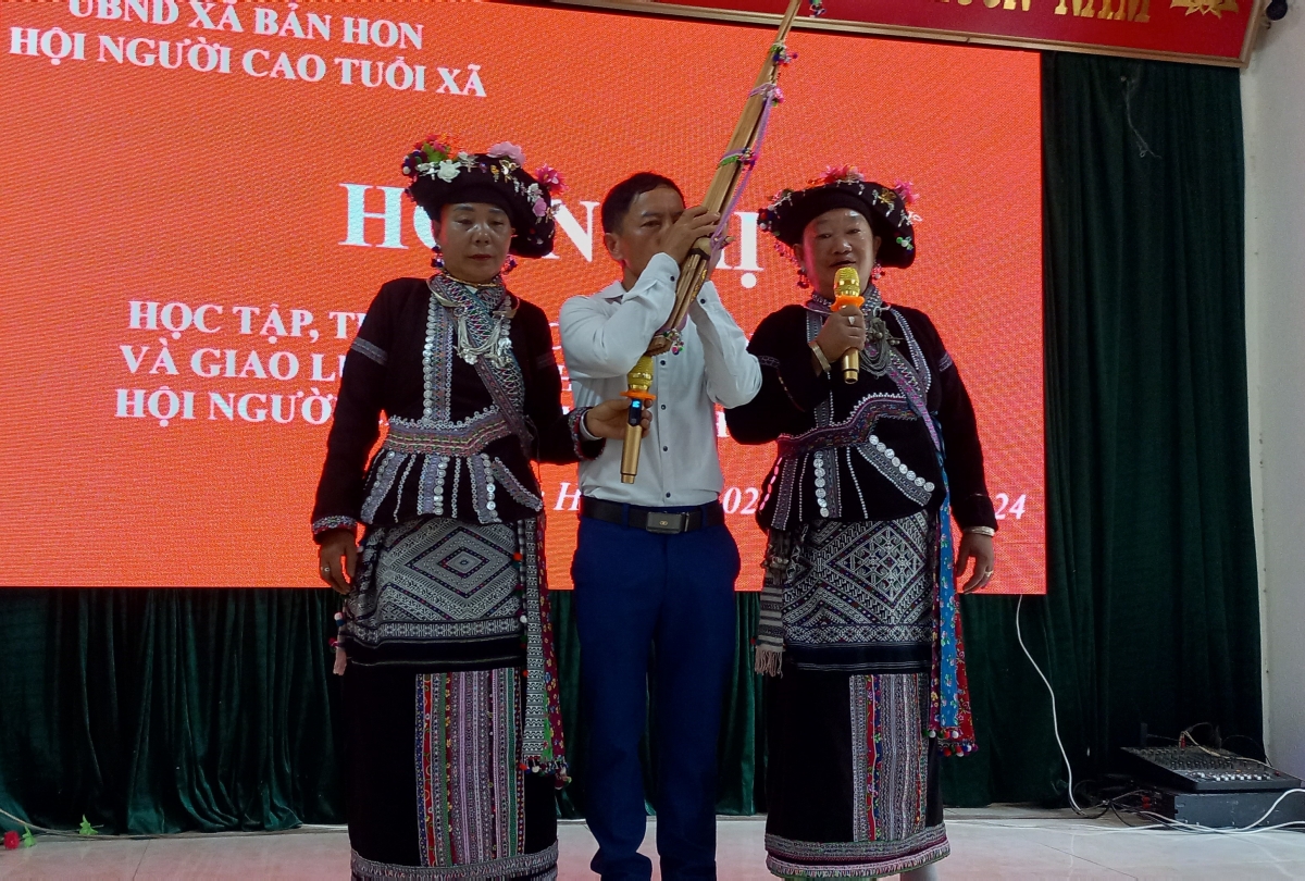 Gương sáng người cao tuổi huyện Tam Đường