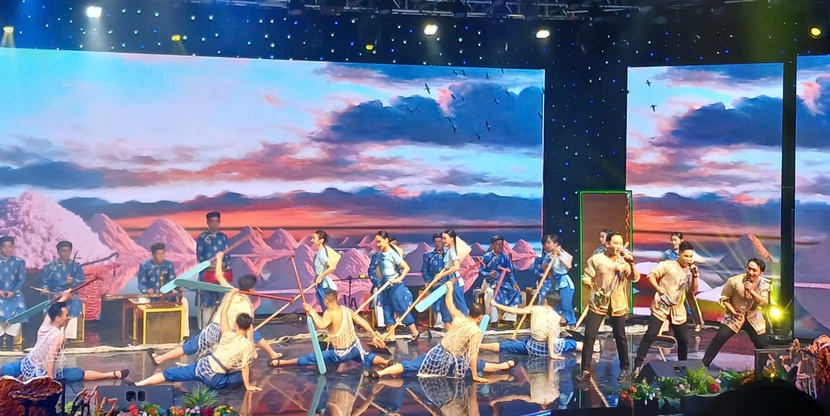 Đặc sắc chương trình nghệ thuật “Sắc màu di sản Thành phố tôi yêu”