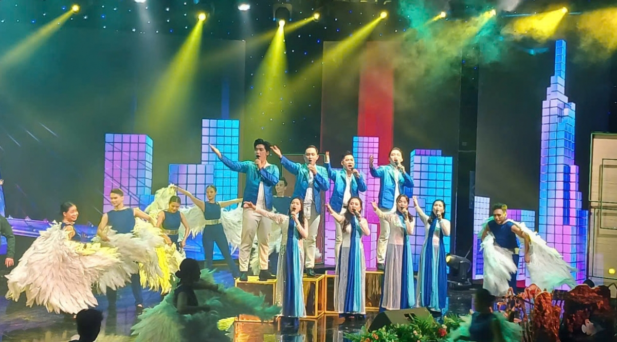 Đặc sắc chương trình nghệ thuật “Sắc màu di sản Thành phố tôi yêu”