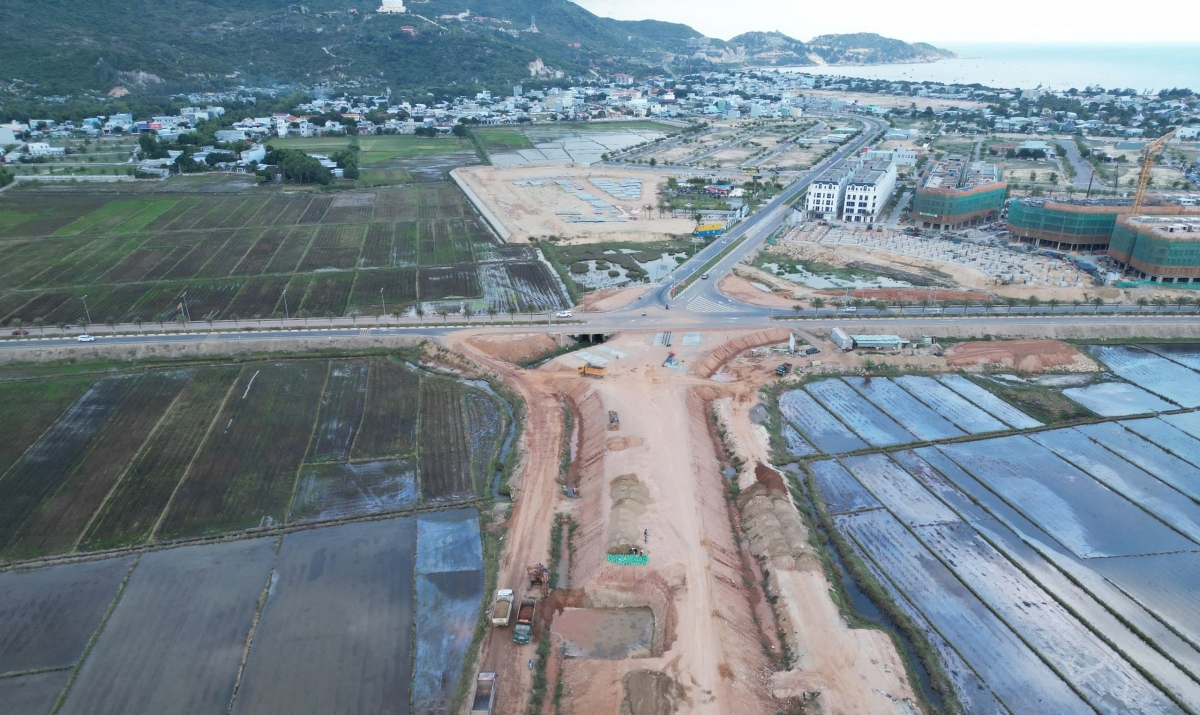 Tỉnh Bình Định thi đua hoàn thành các dự án giao thông trọng điểm