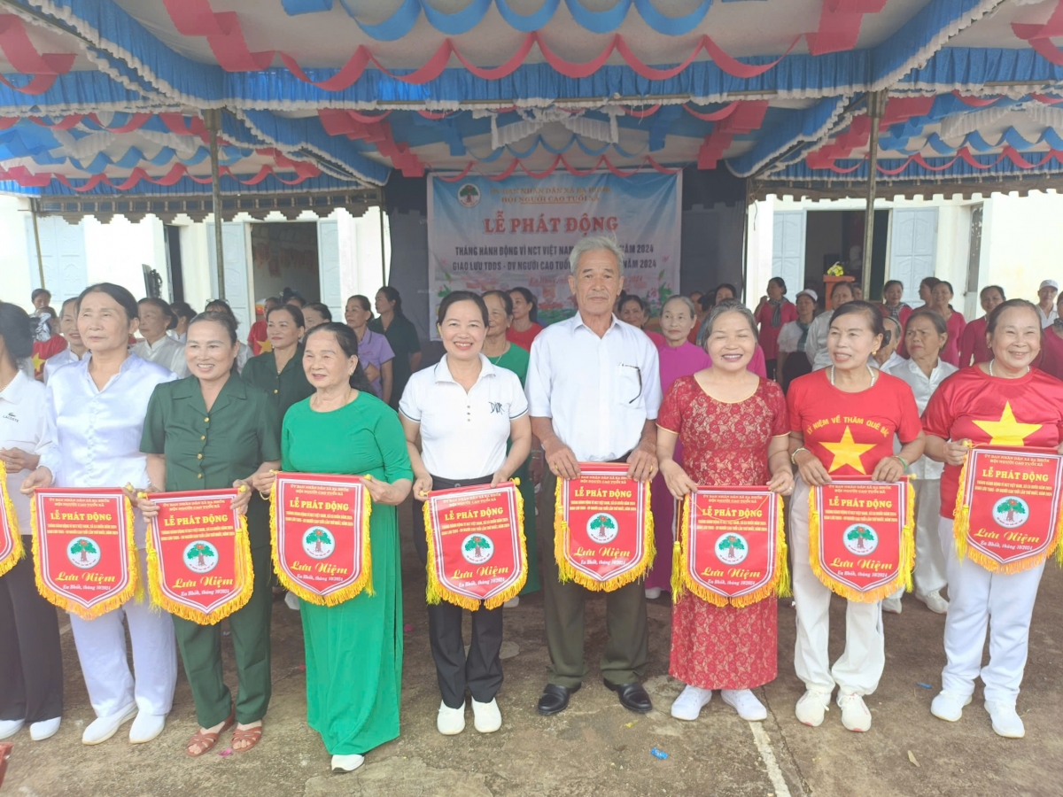 Hưởng ứng Tháng hành động vì NCT Việt Nam và giao lưu đồng diễn thể dục dưỡng sinh, dân vũ