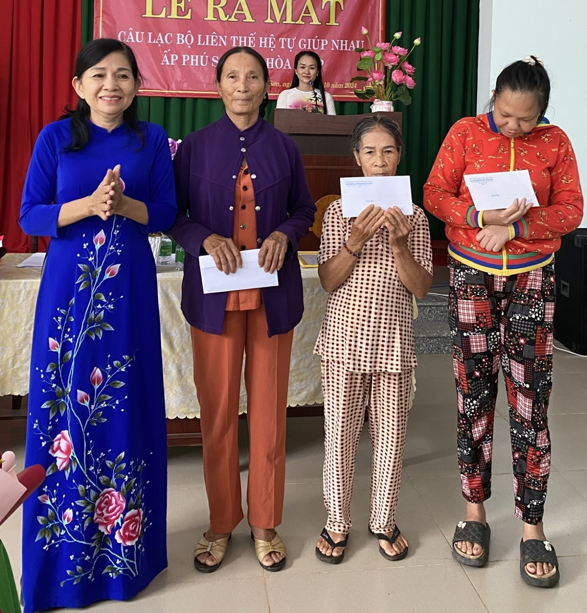 Ra mắt CLB Liên thế hệ tự giúp nhau ở ấp Phú Sơn