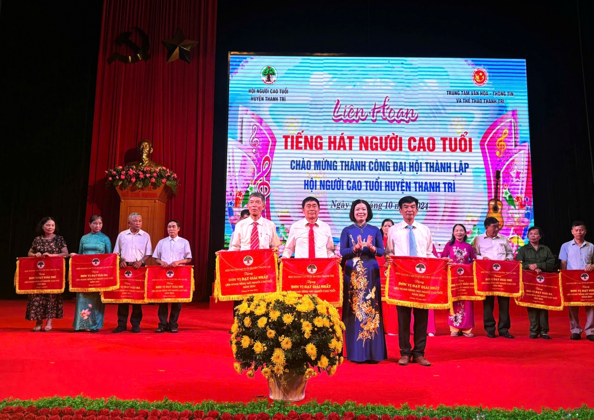 Tiếng hát góp phần nâng cao đời sống tinh thần người cao tuổi