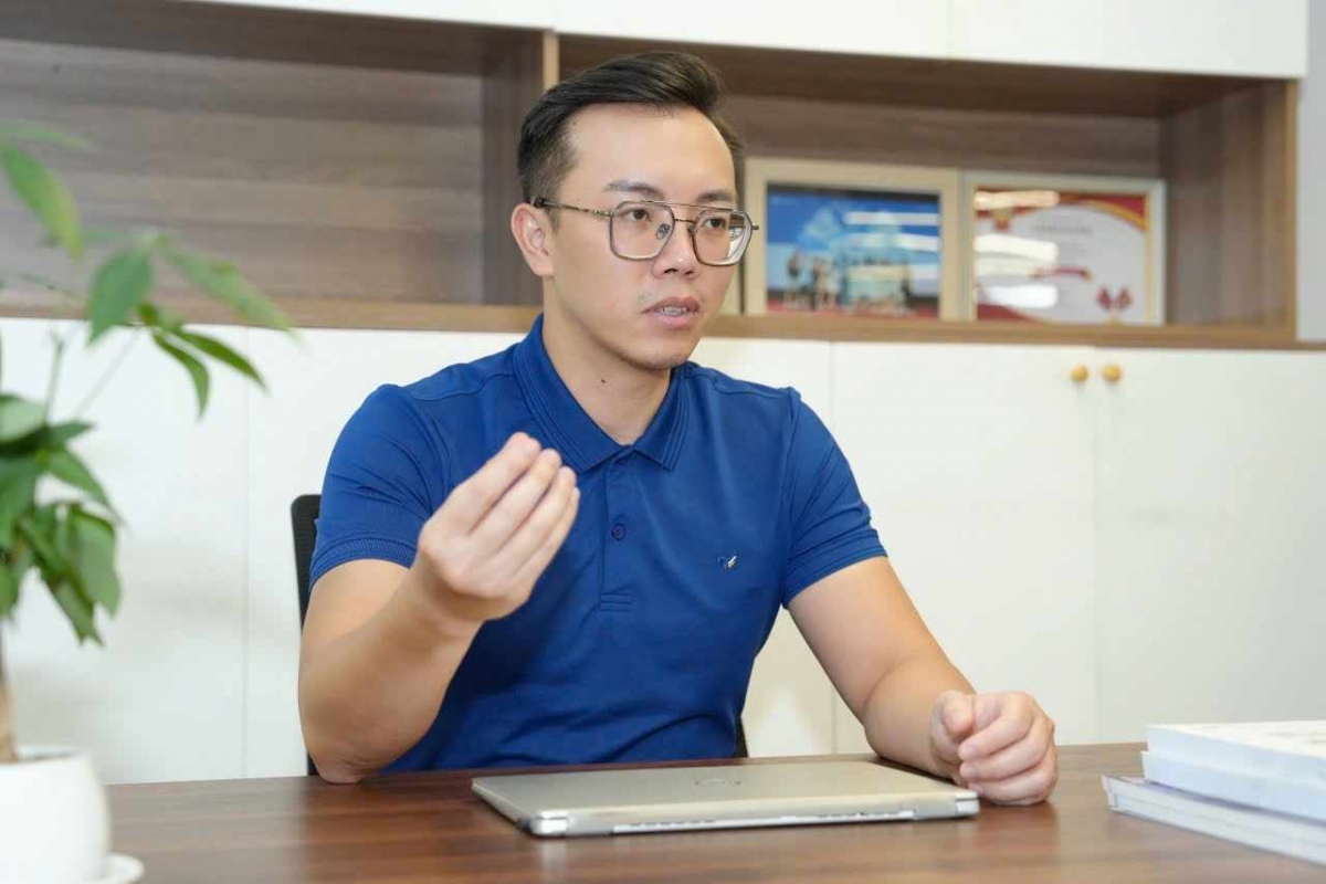 Ông Hoàng Tuấn Anh – Giám đốc dự án Meey Group giới thiệu Hệ sinh thái sản phẩm Công nghệ - Tài chính bất động sản của công ty