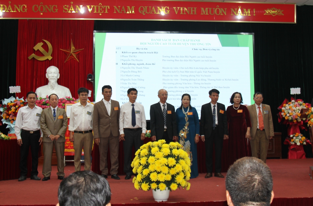 Ban Chấp hành Hội NCT huyện Thường Tín ra mắt nhận nhiệm vụ