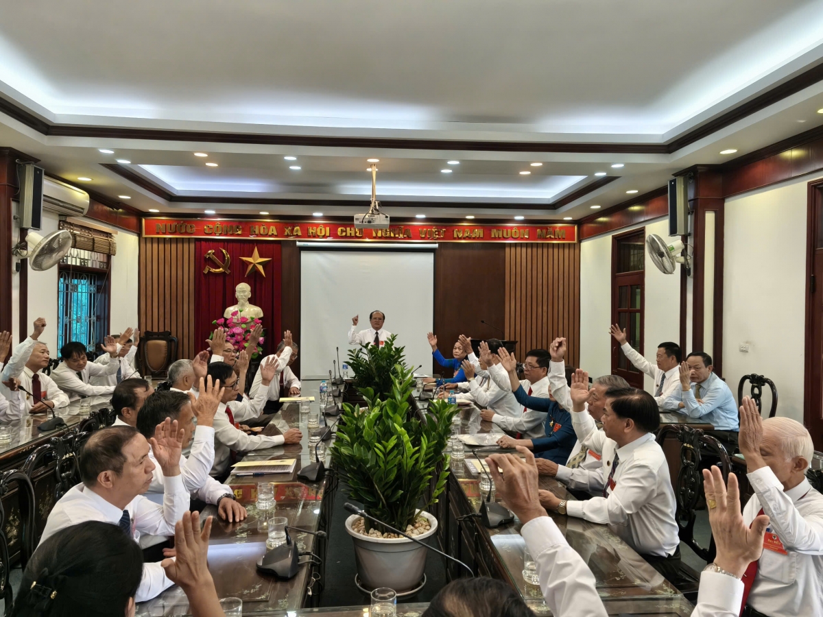 Phiên họp thứ nhất Ban Chấp hành Hội NCT huyện Sóc Sơn