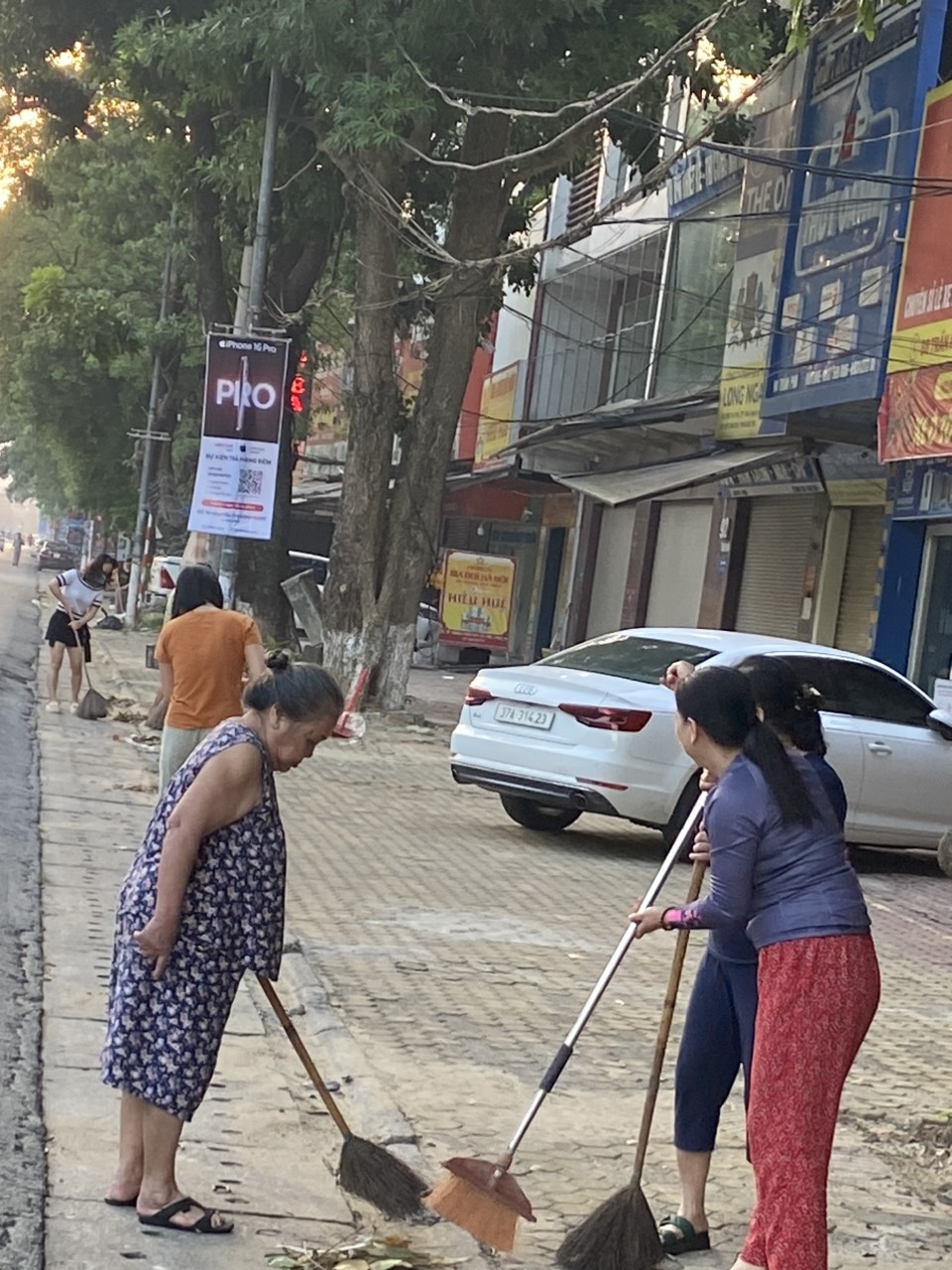 Phát huy tốt vai trò người cao tuổi trong xây dựng đô thị văn minh.