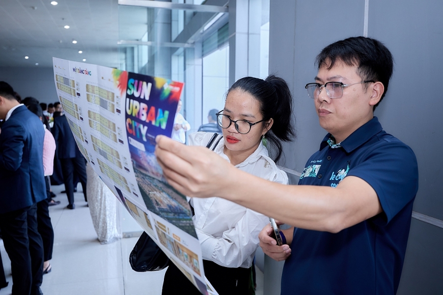 Nhà đầu tư tìm hiểu về dự án