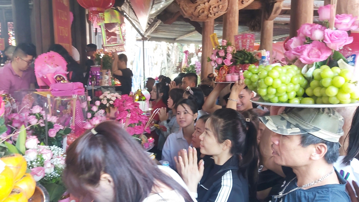 Đền Cô Chín Suối Rồng – ngôi đền nổi tiếng linh thiêng của Hải Phòng