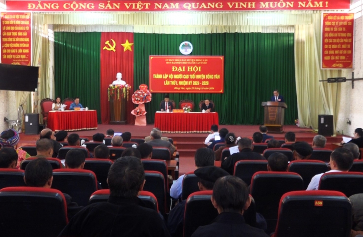 Đại hội thành lập Hội Người cao tuổi huyện Đồng Văn