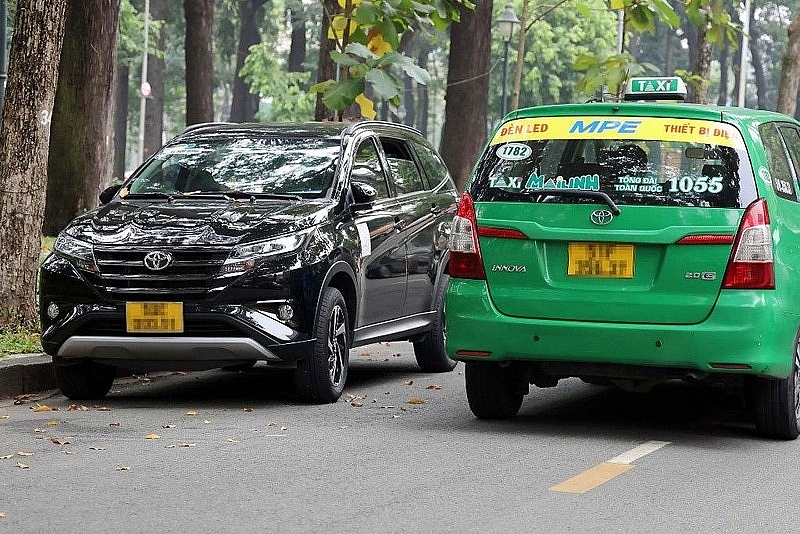Thăng trầm nghề lái xe buýt, xe taxi
