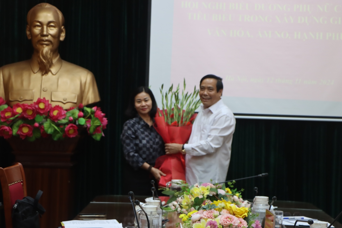 Khơi dậy niềm tự hào, lan tỏa về truyền thống tốt đẹp của phụ nữ Việt Nam