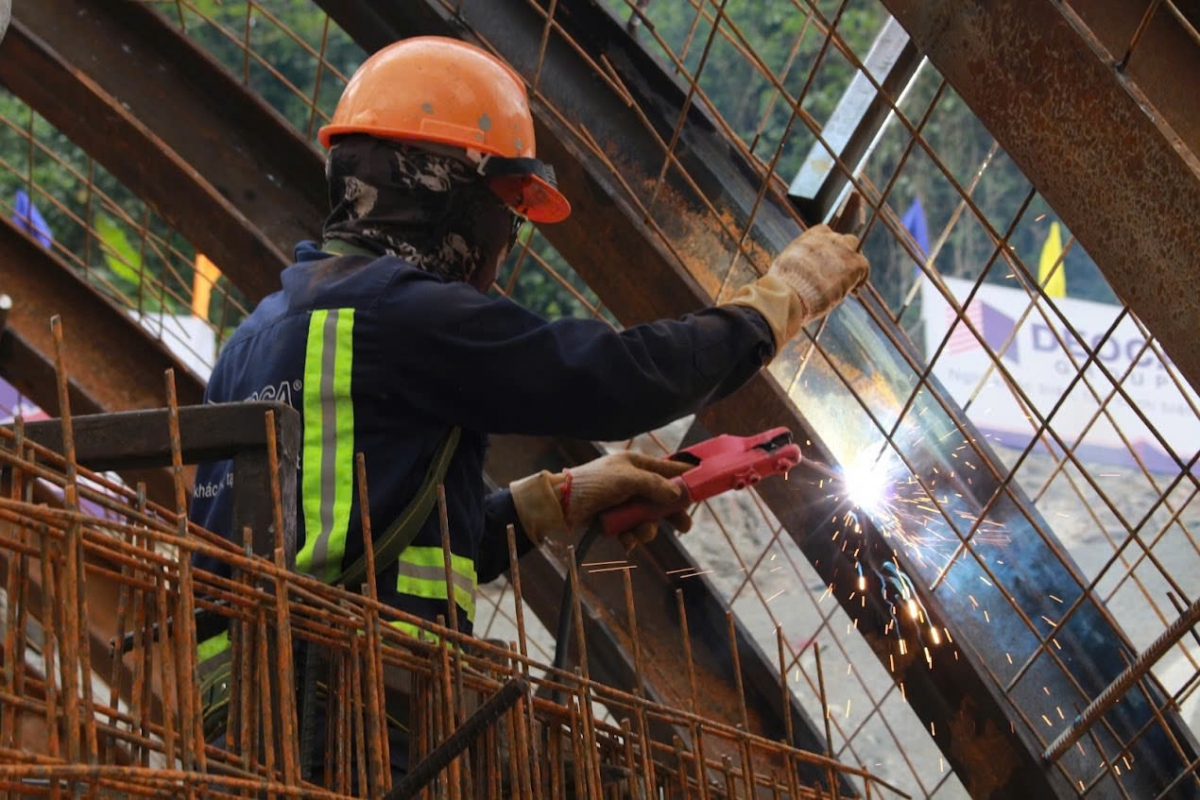 Tập đoàn Đèo Cả kiến nghị cần đẩy nhanh công tác giải phóng mặt bằng, di dời hạ tầng kỹ thuật