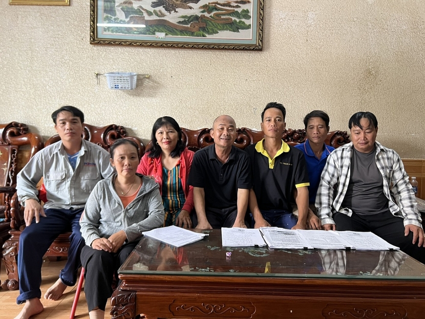 Các hộ dân ý kiến cho rằng, thu hồi đất cần có bồi thường cho họ thỏa đáng