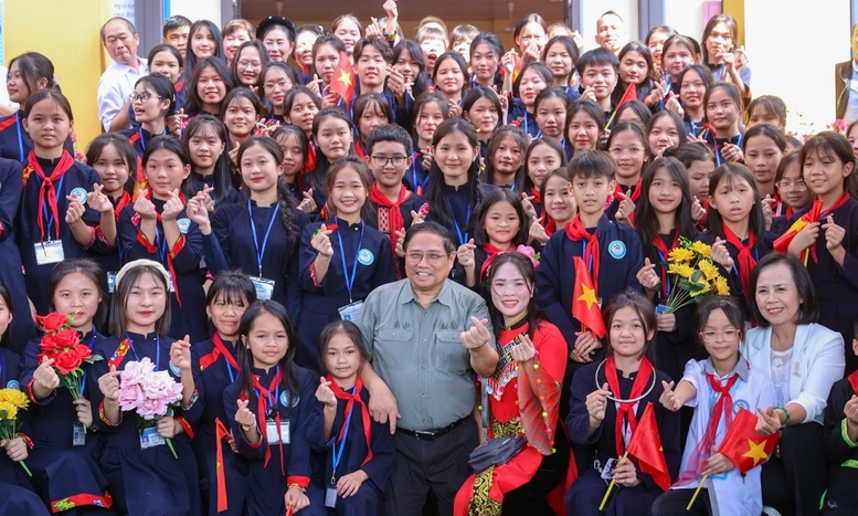 Thủ tướng Chính phủ Phạm Minh Chính: Phát huy đoàn kết tạo dựng cuộc sống ấm no, hạnh phúc cho nhân dân