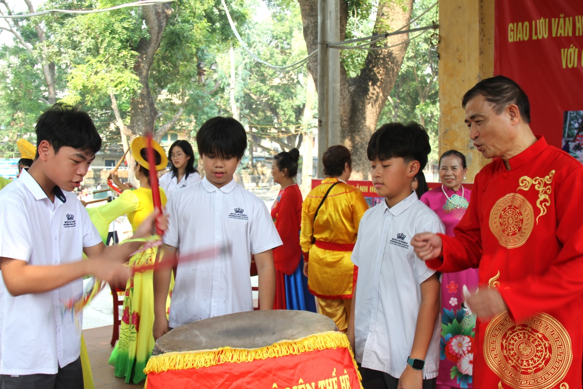 Giáo viên và học sinh trường Quốc tế Anh Việt háo hức trải nghiệm