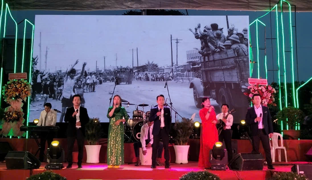 TP. Hồ Chí Minh: Khai mạc liên hoan ban nhạc nhóm ca lần thứ VI năm 2024