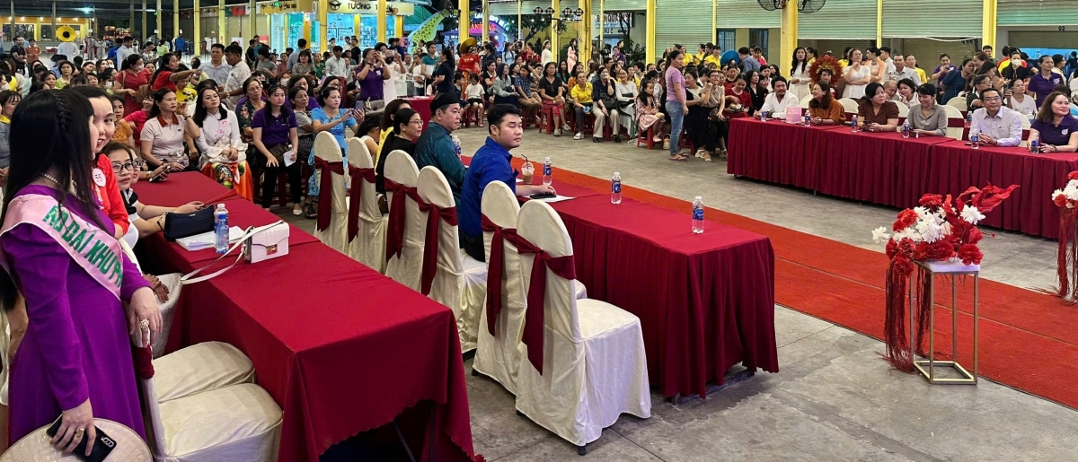 Tổ chức cuộc thi Trình diễn thời trang áo dài truyền thống