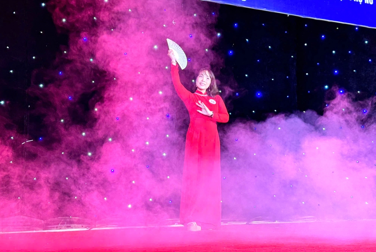 Tổ chức cuộc thi Trình diễn thời trang áo dài truyền thống