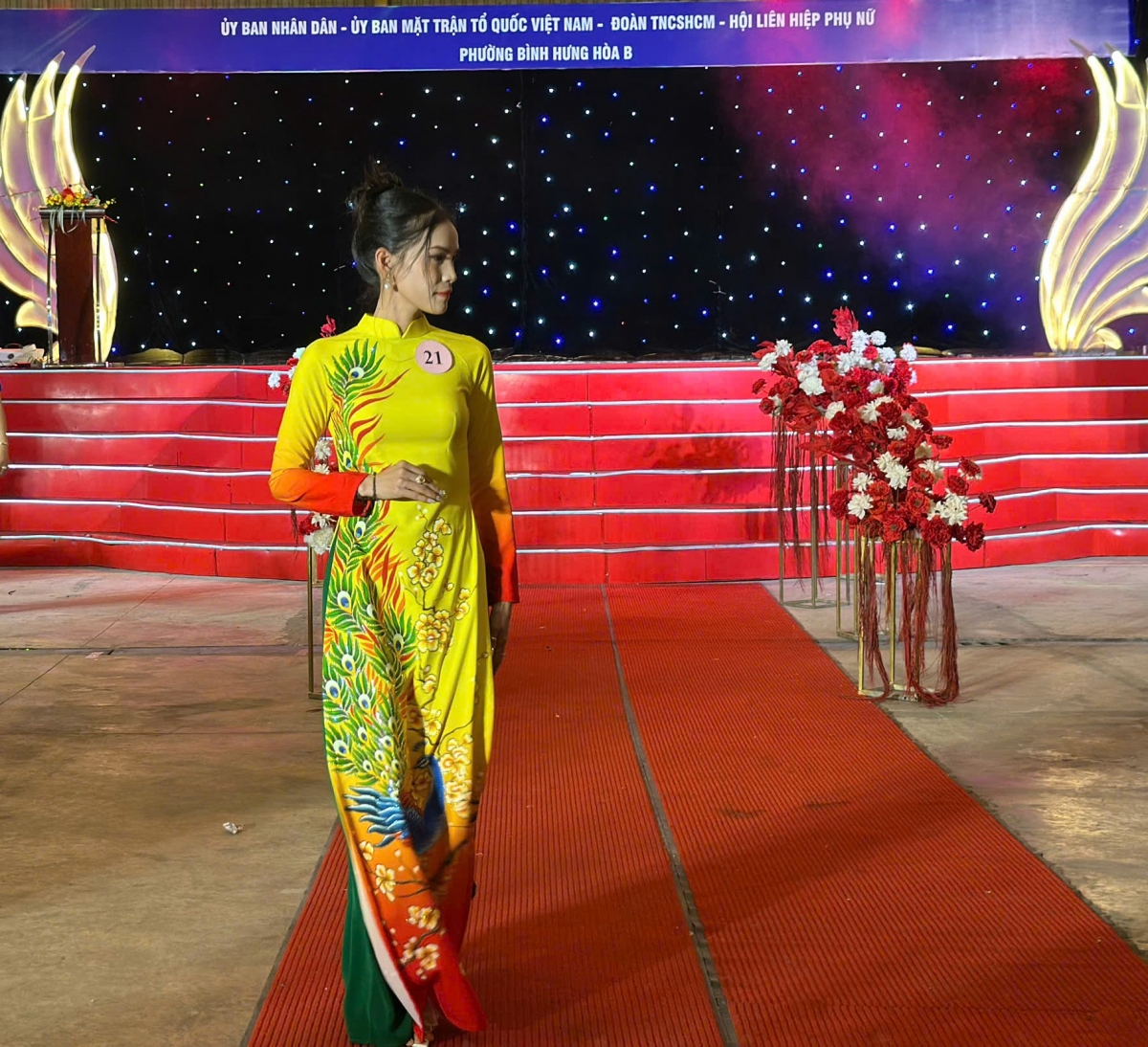 Tổ chức cuộc thi Trình diễn thời trang áo dài truyền thống