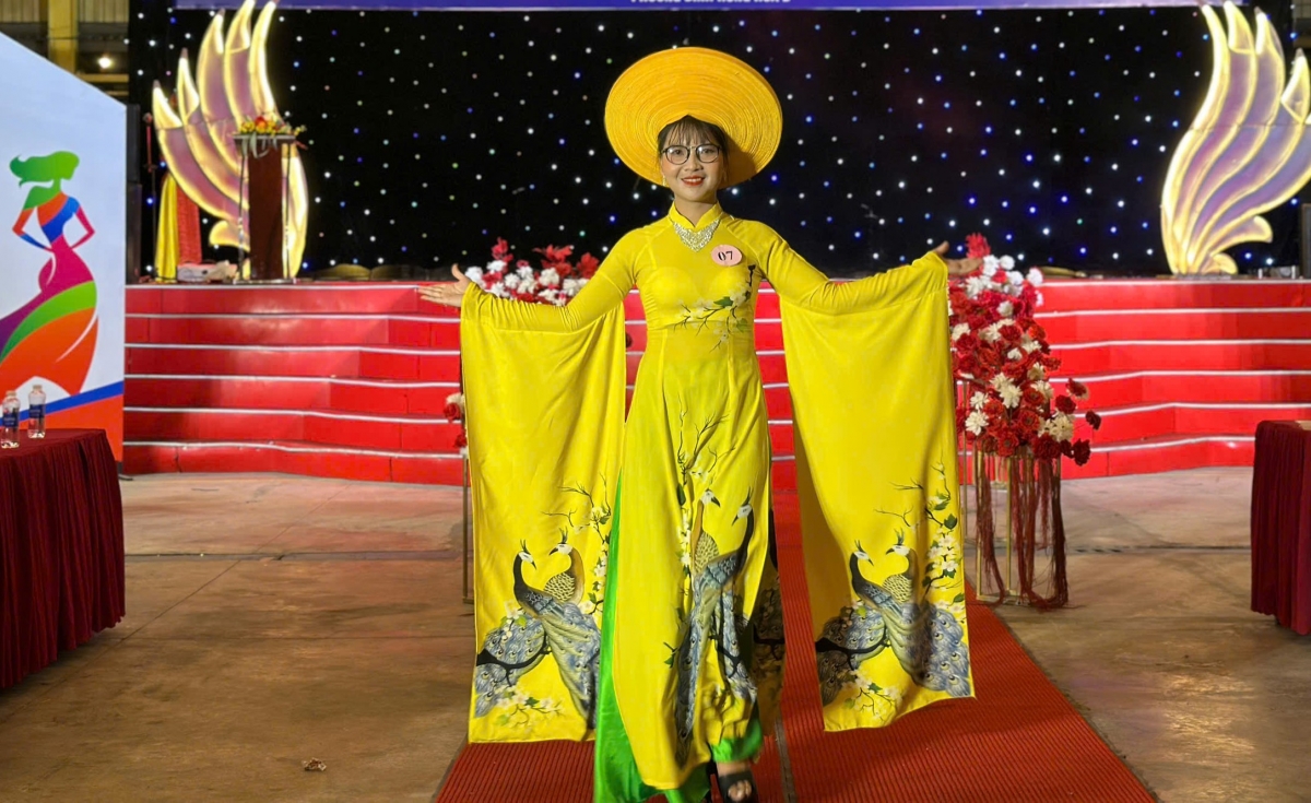 Tổ chức cuộc thi Trình diễn thời trang áo dài truyền thống