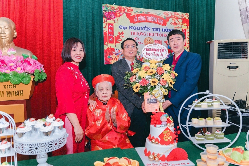 NCT thuộc diện BTXH và tự nguyện được trung tâm chăm sóc về tinh thần, vật chất, sức khỏe.