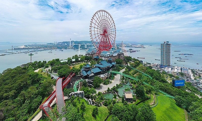   Toàn cảnh hệ thống cáp treo Nữ hoàng và Công viên giải trí Sun World Hạ Long Complex (Ảnh Tập đoàn Sun Group cung cấp)