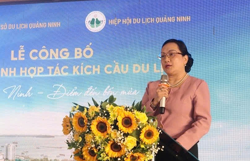 Bà Nguyễn Huyền Anh, Giám đốc Sở Du lịch Quảng Ninh phát biểu tại Lễ công bố kích cầu du lịch.