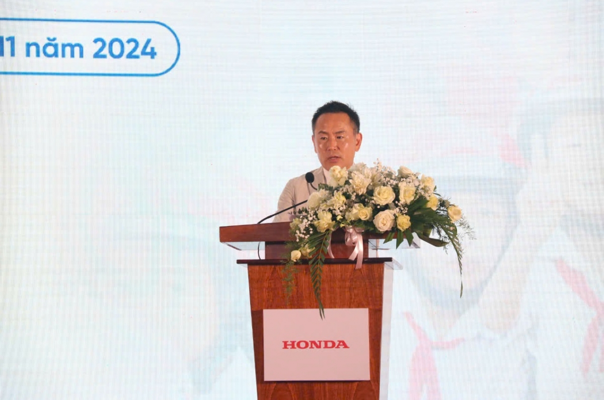 Honda Việt Nam phát động trao tặng mũ bảo hiểm cho học sinh lớp một khu vực phía Nam