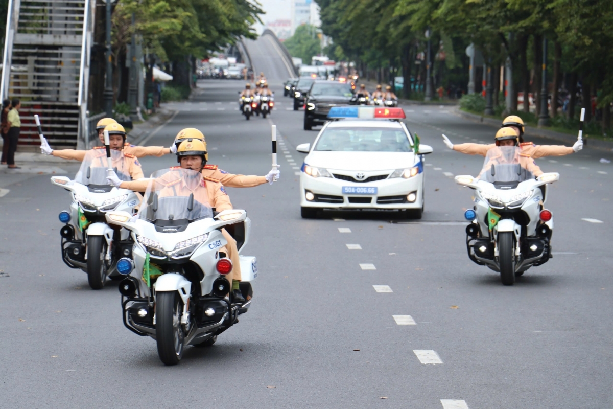 Hoàn thành tốt nhiệm vụ dẫn đoàn, bảo vệ Tổng thống Bulgaria thăm và làm việc tại thành phố