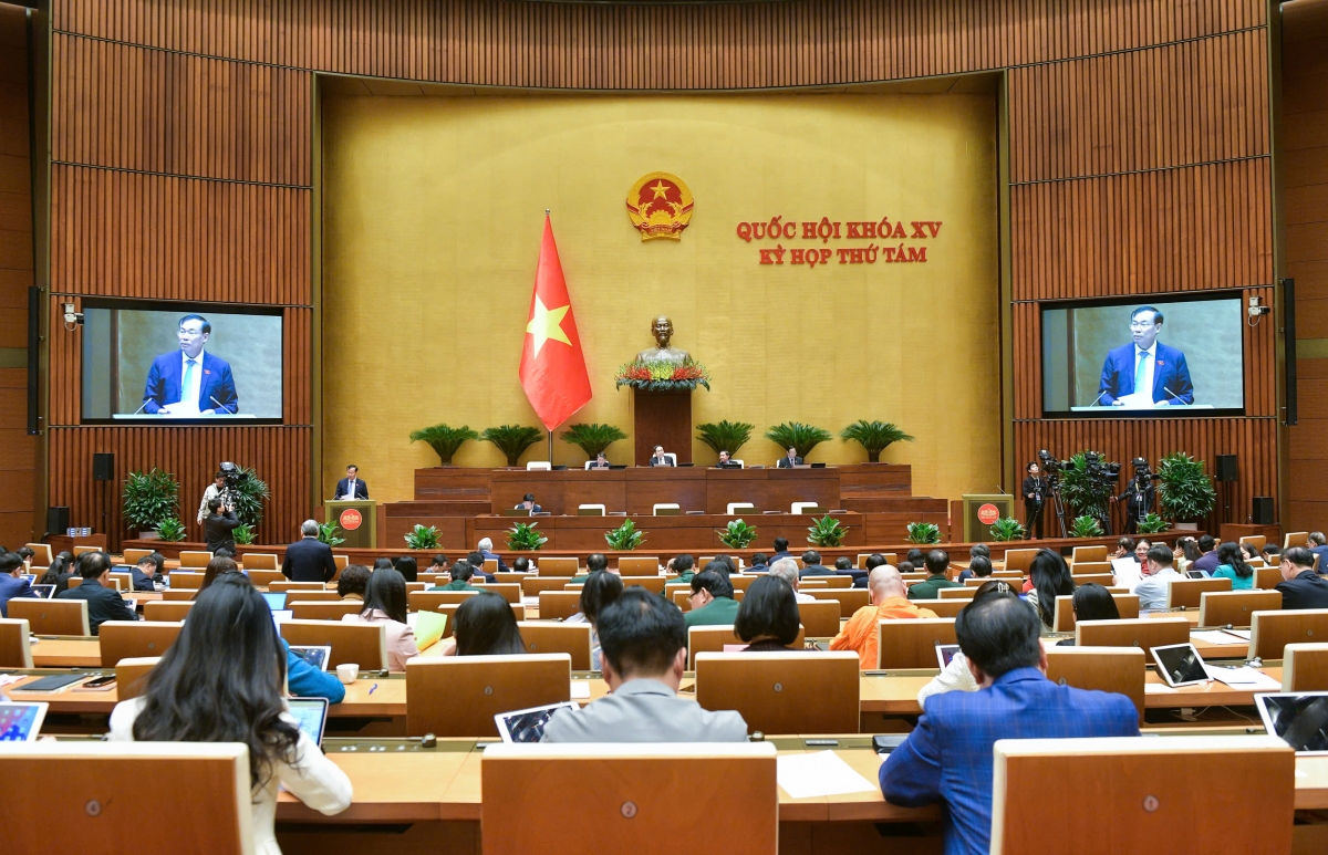 Quốc hội thông qua Luật sửa đổi, bổ sung một số điều của Luật Sĩ quan Quân đội nhân dân Việt Nam 