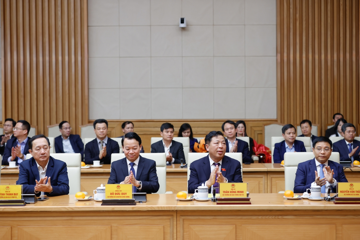 Trao quyết định bổ nhiệm Bộ trưởng Tài chính và Bộ trưởng Bộ Giao thông vận tải