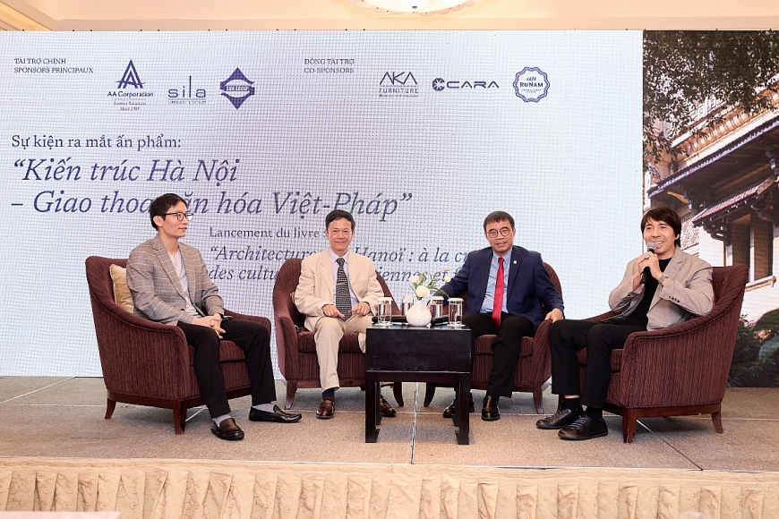Các chuyên gia trò chuyện về kiến trúc Hà Nội tại sự kiện. Ảnh: Sun Group