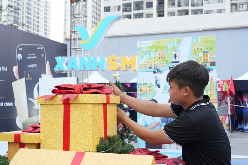 Không khí lễ hội tràn ngập trước giờ G siêu nhạc hội 8Wonder Winter