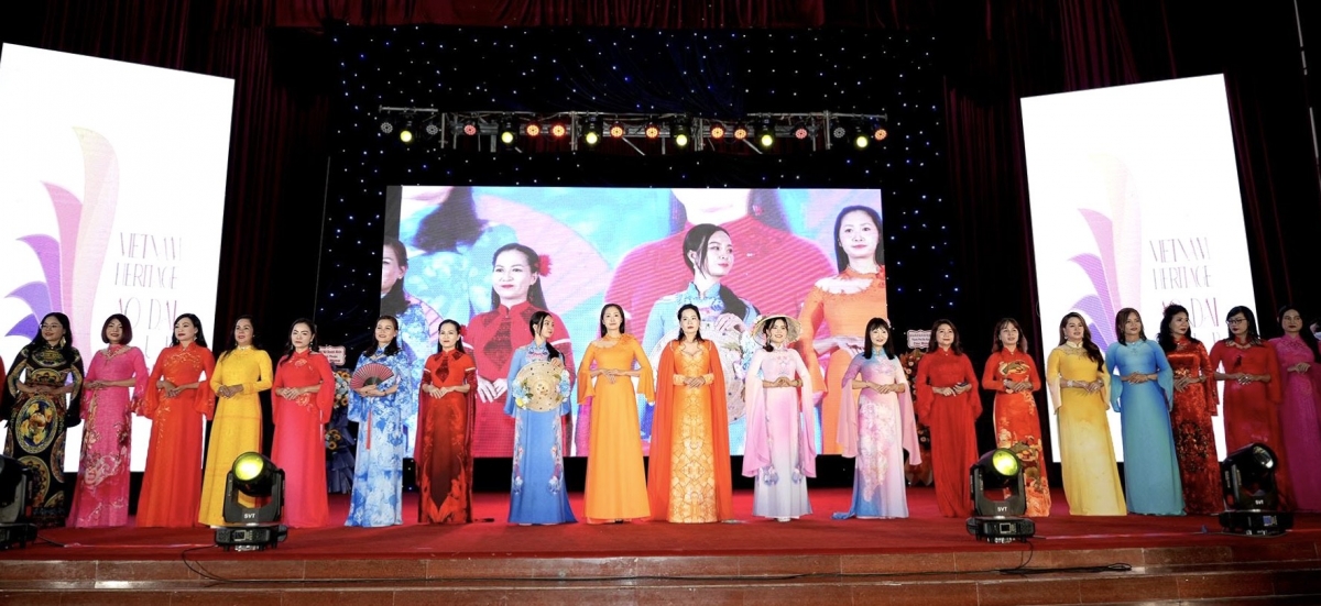 Bình Thuận: Ấn tượng Lễ ra mắt CLB Di sản Áo dài Việt Nam