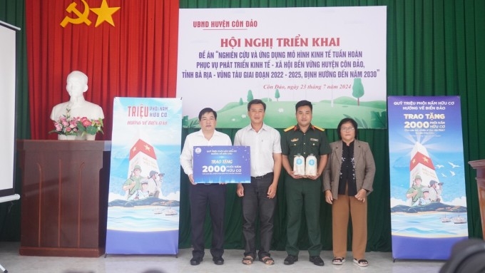 Vươn lên làm từ trồng nấm hữu cơ