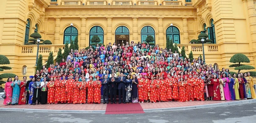 Vươn lên làm từ trồng nấm hữu cơ